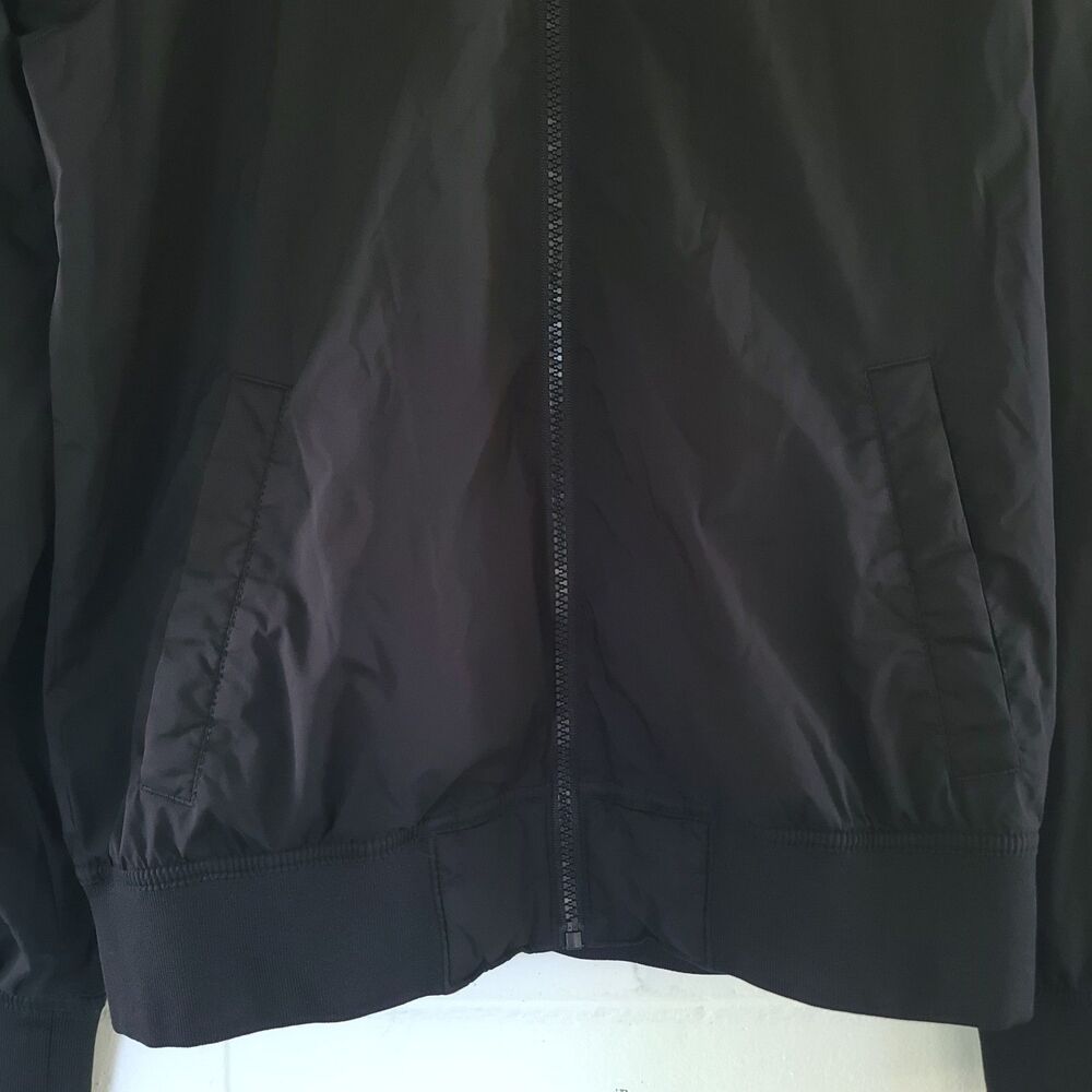 retro Hollister California Size M Black Epic Flex Stretch Windbreaker Jacket EUC - Picture 6 of 16